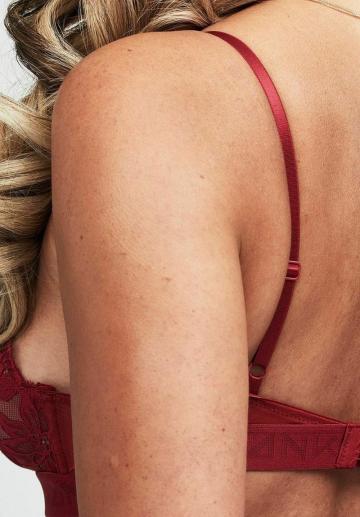 Бюстгальтер