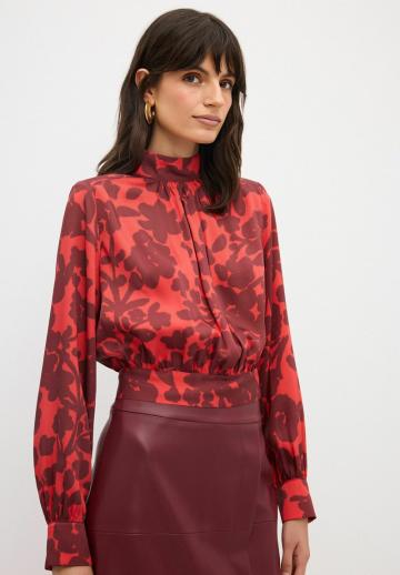 Атласная блузка
