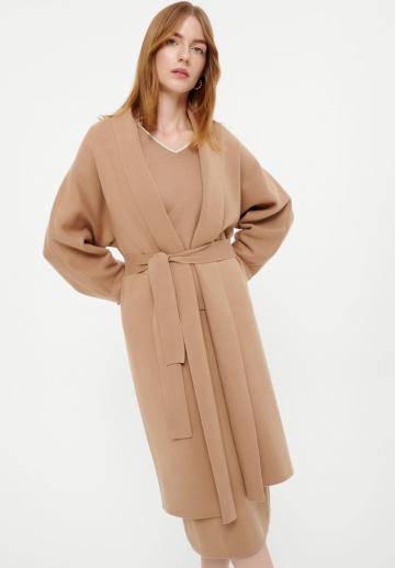 Длинный жилет