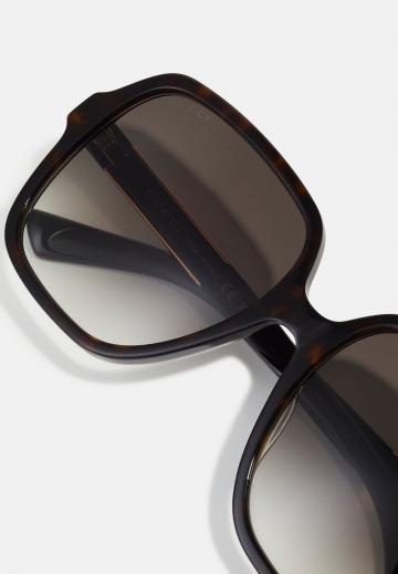 Солнечные очки