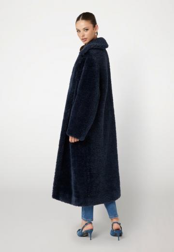 Шерстяное пальто