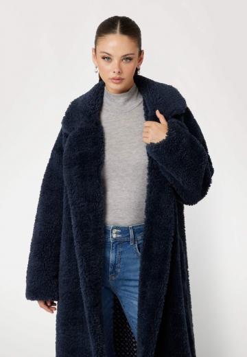 Шерстяное пальто