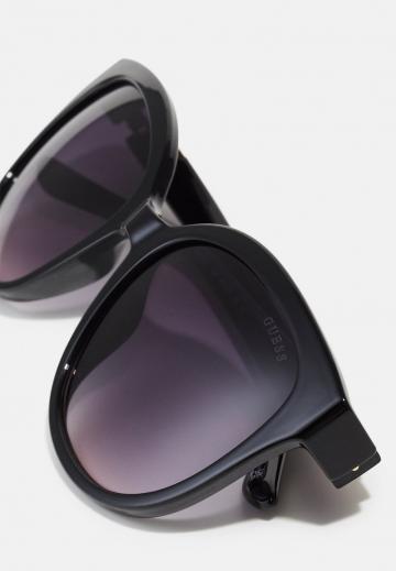 Солнечные очки