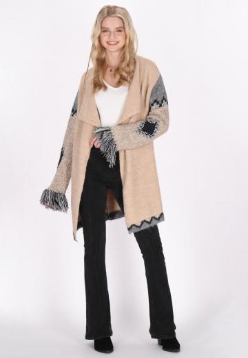 Жаккардовая вязаная кофта