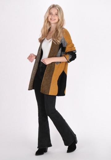 Жаккардовая вязаная кофта