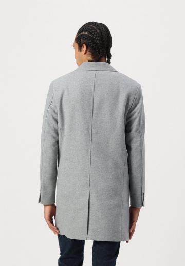 Шерстяное пальто