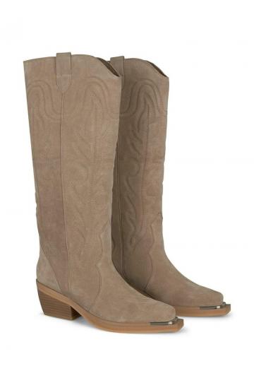 Ковбойские сапоги