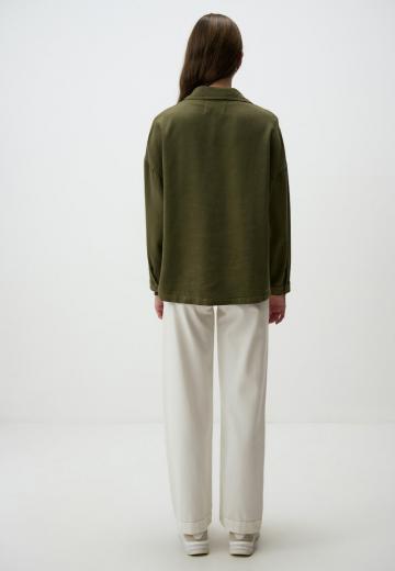 Куртка с накладнымит карманами