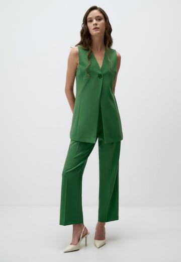 Длинный жилет