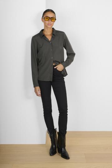 Атласная блузка