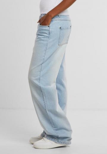 Клешеные джинсы
