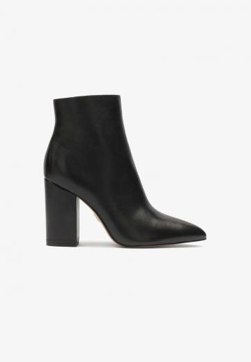 Полусапожки на высоком каблуке