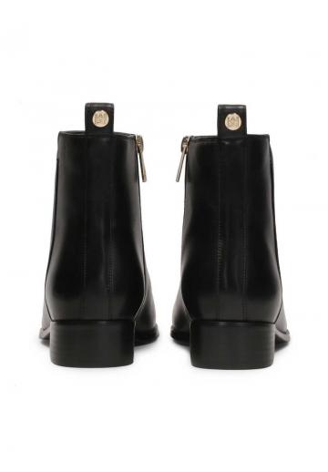 Полусапожки на высоком каблуке