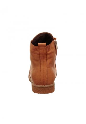 Ботинки на шнуровке