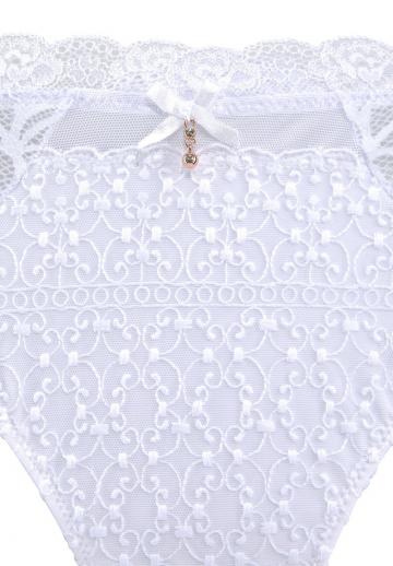 Трусы на бедрах