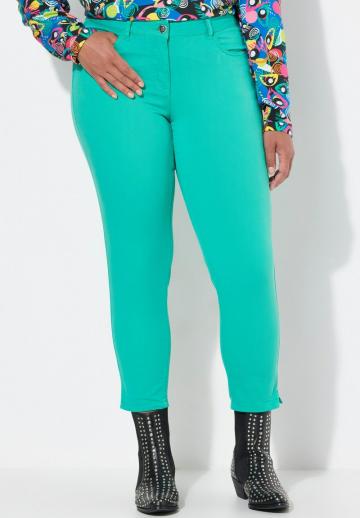 Короткие джинсы