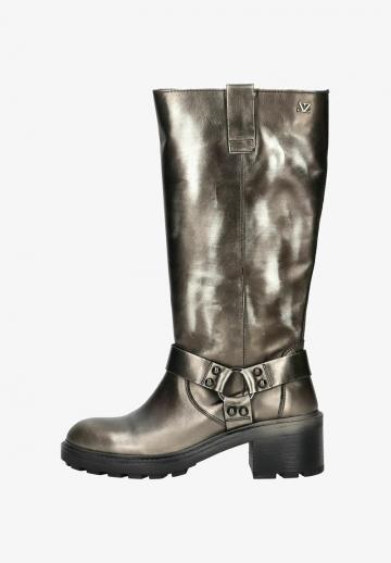 Зимние ботинки