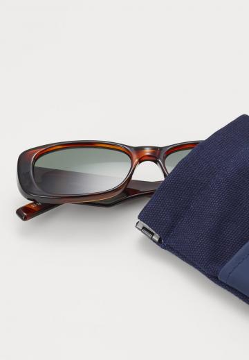 Солнечные очки