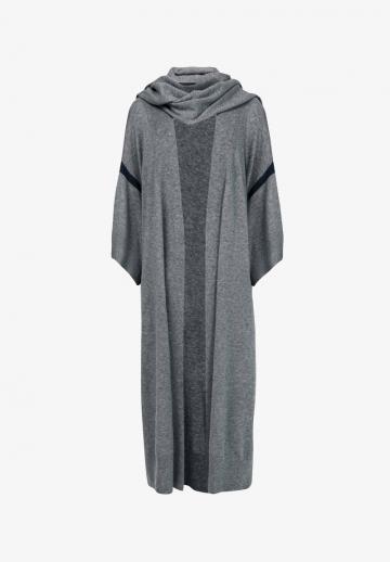 Длинный жилет