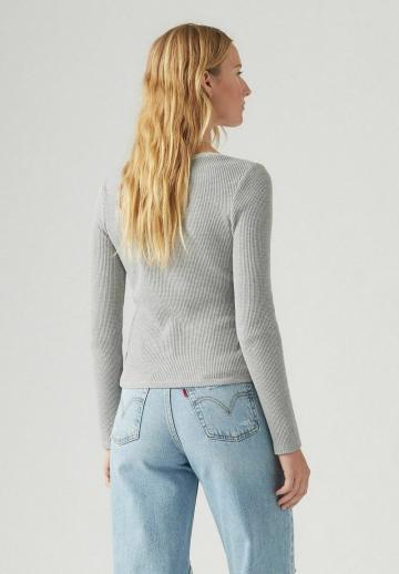 Пуловер в полоску