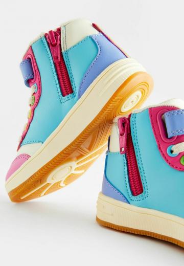 Детская обувь