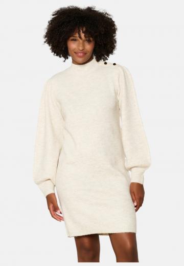 Вязаное платье