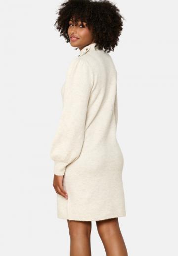 Вязаное платье