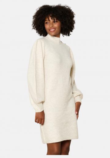 Вязаное платье