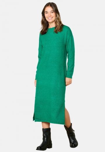 Вязаное платье