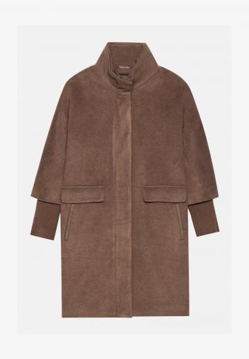 Шерстяное пальто