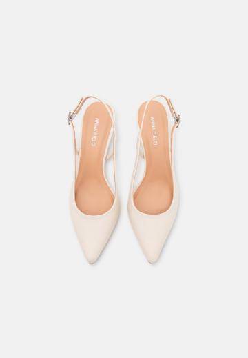 Туфли с ремешком