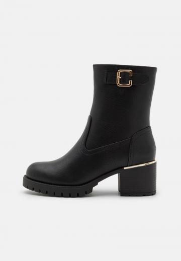 Зимние ботинки