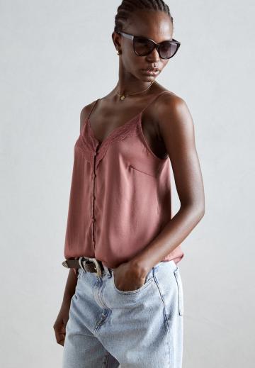 Топ на бретельках