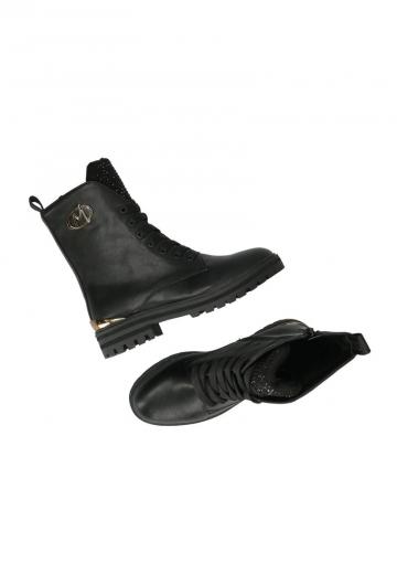 Ботинки на шнуровке