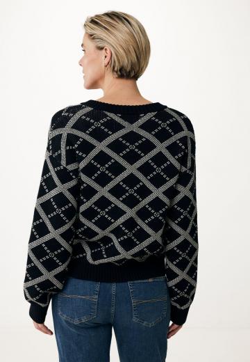Жаккардовая вязаная кофта