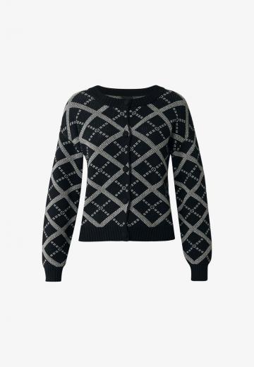 Жаккардовая вязаная кофта
