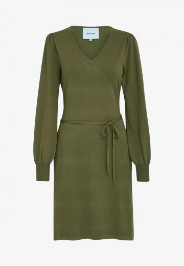 Вязаное платье