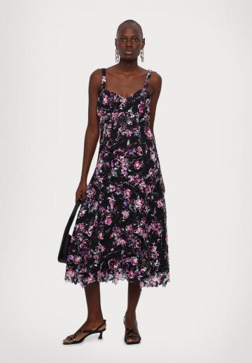 Летнее платье