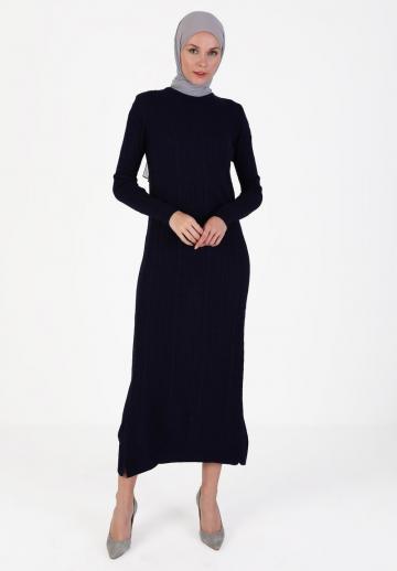 Вязаное платье