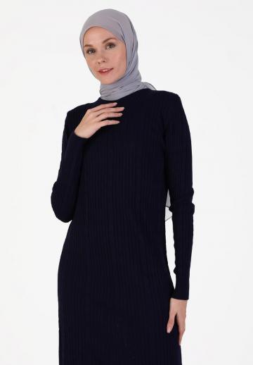 Вязаное платье