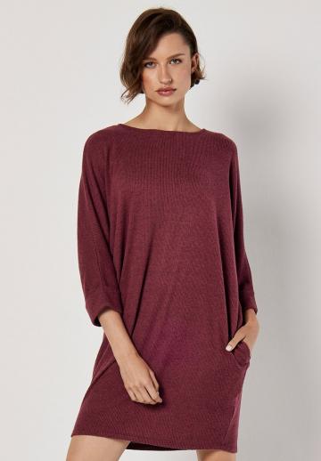 Вязаное платье