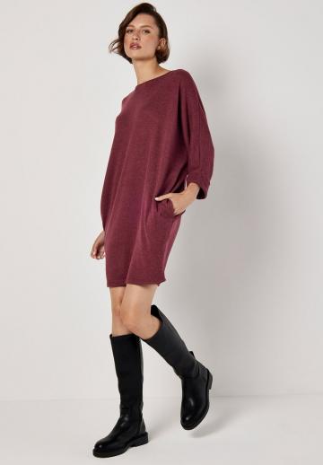 Вязаное платье