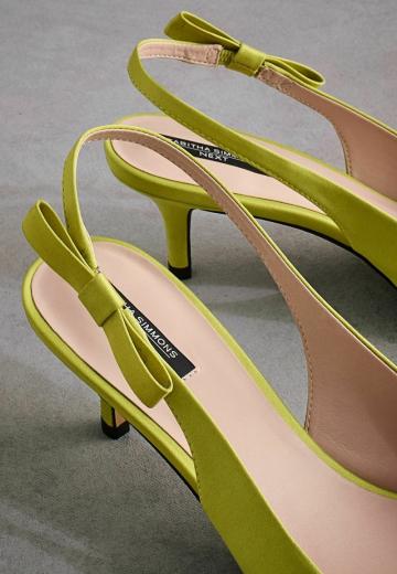 Туфли с ремешком