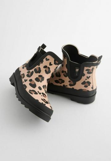 Резиновые сапоги