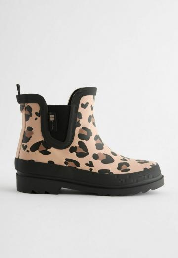 Резиновые сапоги