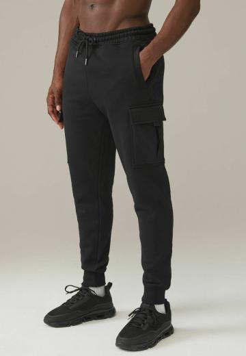 Спортивные штаны