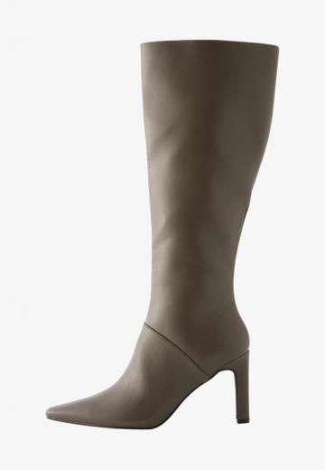 Широкие сапоги