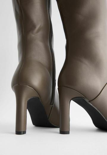 Широкие сапоги