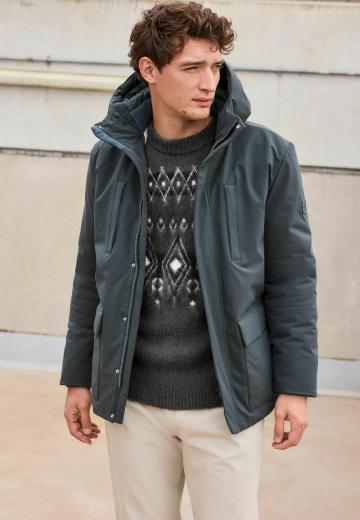 Зимняя куртка