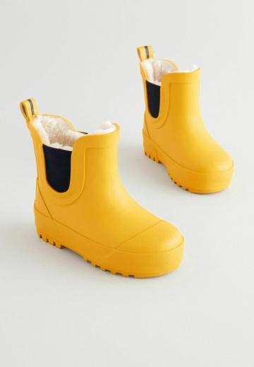 Резиновые сапоги